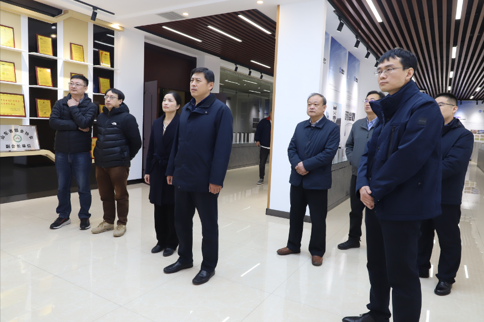 省工信廳領導來裕航合金公司調研指導工作
