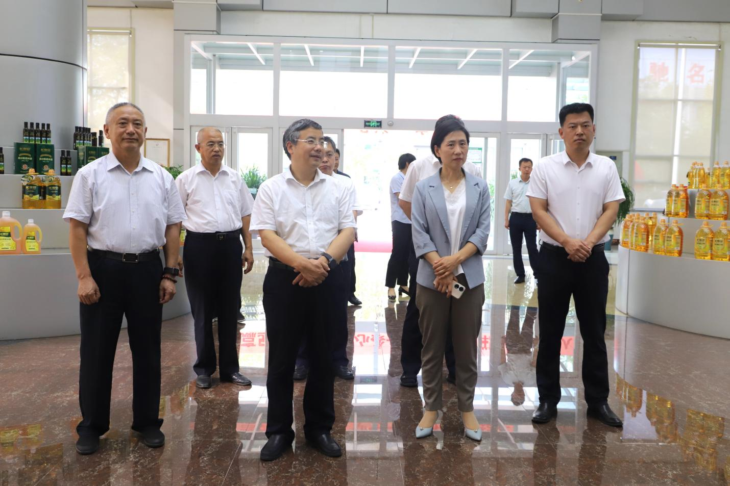 山東國家標準技術(shù)審評中心主任劉運富來山東三星集團調(diào)研