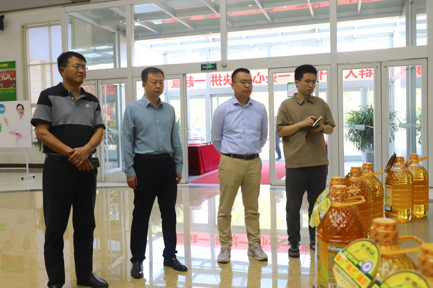 山東鄉(xiāng)村振興研究院、山東電視臺來山東三星集團調(diào)研