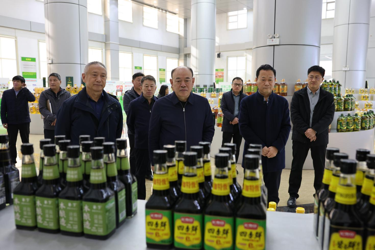 東阿縣人大常委會考察團來山東三星集團考察