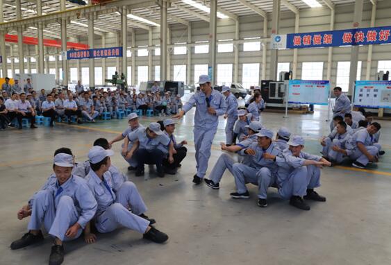 文藝活動(dòng)下一線——走進(jìn)裕航合金精制品車(chē)間