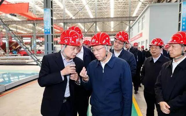 省委書(shū)記劉家義就推動(dòng)鋁業(yè)高質(zhì)量發(fā)展來(lái)三星集團(tuán)調(diào)研