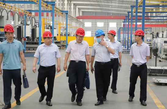 省發(fā)改委調研組來裕航合金調研